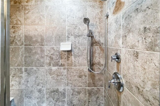 Building Photo - 12729 Vanderhorst St