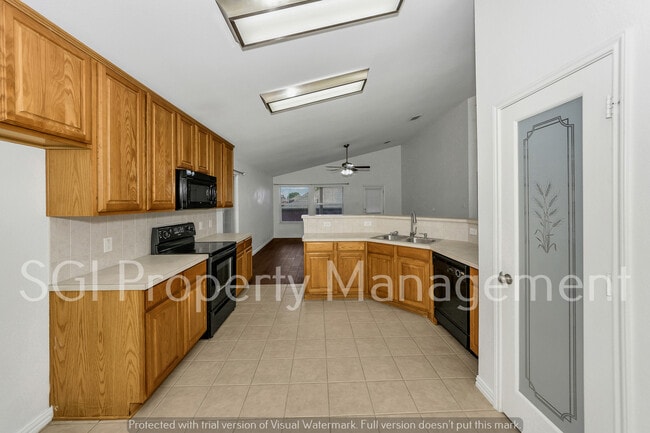 Building Photo - 10117 Sourwood Dr