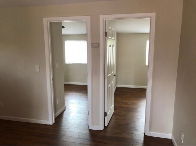 Building Photo - 5404 Rockwell Dr