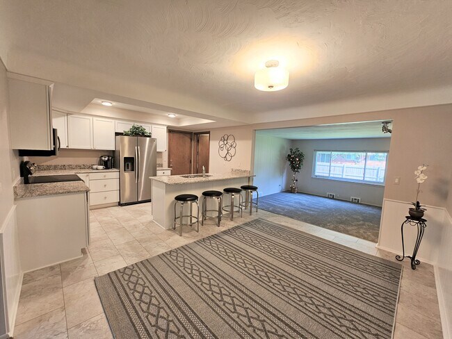Building Photo - 53416 Tundra Dr