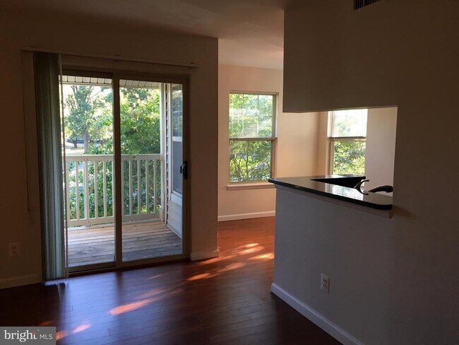 Building Photo - 1710 Abercromby Ct