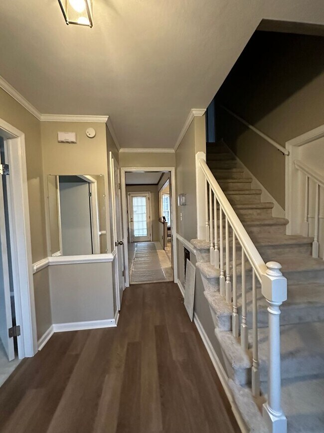 Building Photo - Virginia Beach-Wesleyan Pines Single Famil...