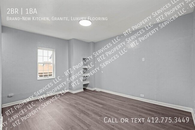 Building Photo - 904 Hilltop St