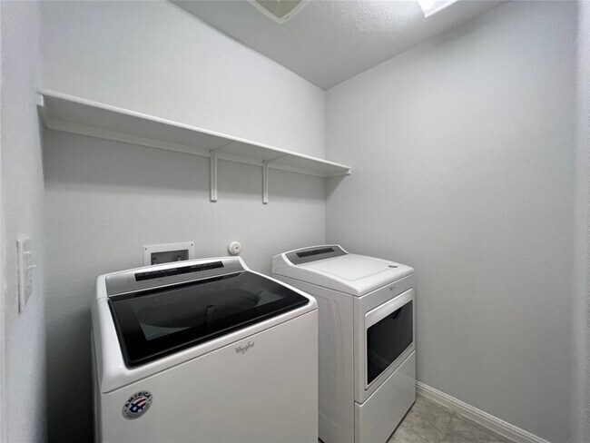 Building Photo - 13002 Carswell St