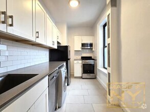 Building Photo - 1 bedroom in ASTORIA NY 11106