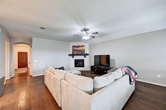 Building Photo - 23847 Northwood Terrace Ln
