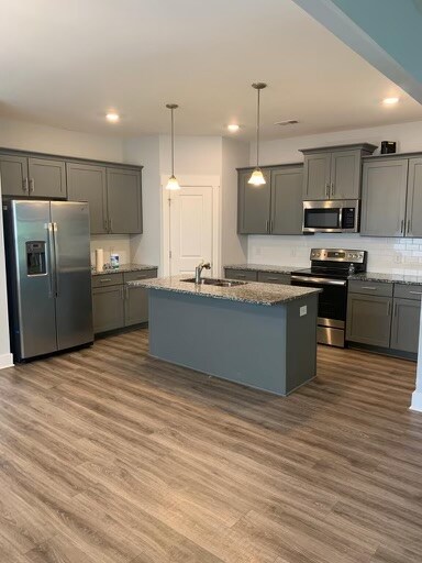 Building Photo - 6024 Gracious Dr