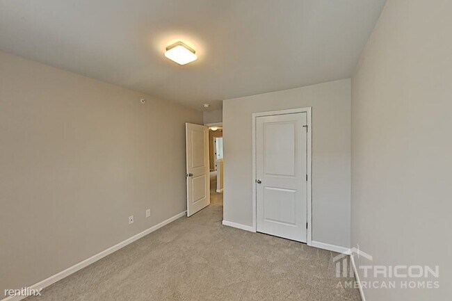 Building Photo - 409 Riverwood Ct