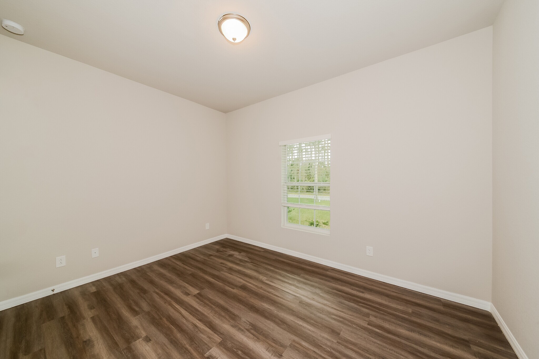 Building Photo - 216 Prineville St
