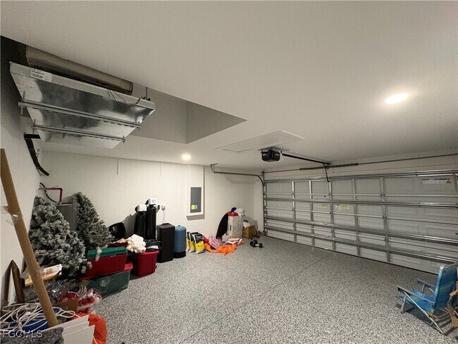 Building Photo - 2606 10th St SW