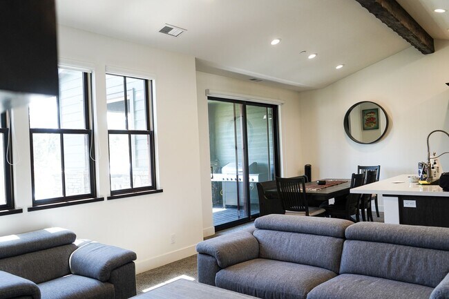 Building Photo - Live Comfortably at CreekHouse – Available...