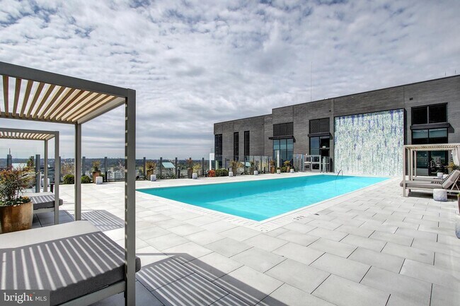 Building Photo - 1781 N Pierce St