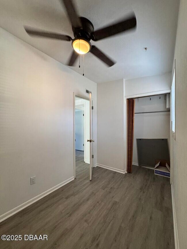 Building Photo - 543 Jacobsen Ave