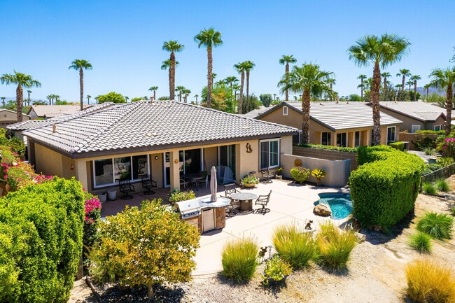 Building Photo - 60661 Juniper Ln