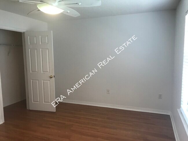 Building Photo - 9971 Parker Lake Cir
