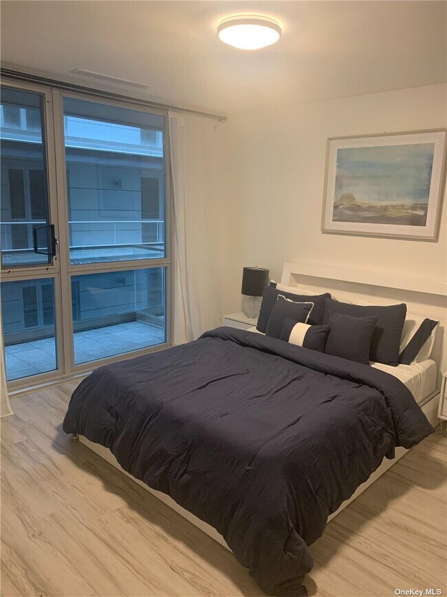 Building Photo - 109-9-109-15 15th Ave