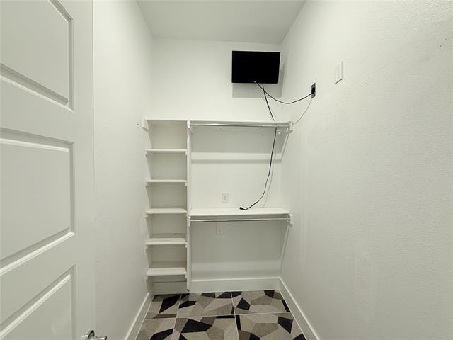 Building Photo - 749 Pentonville Ln