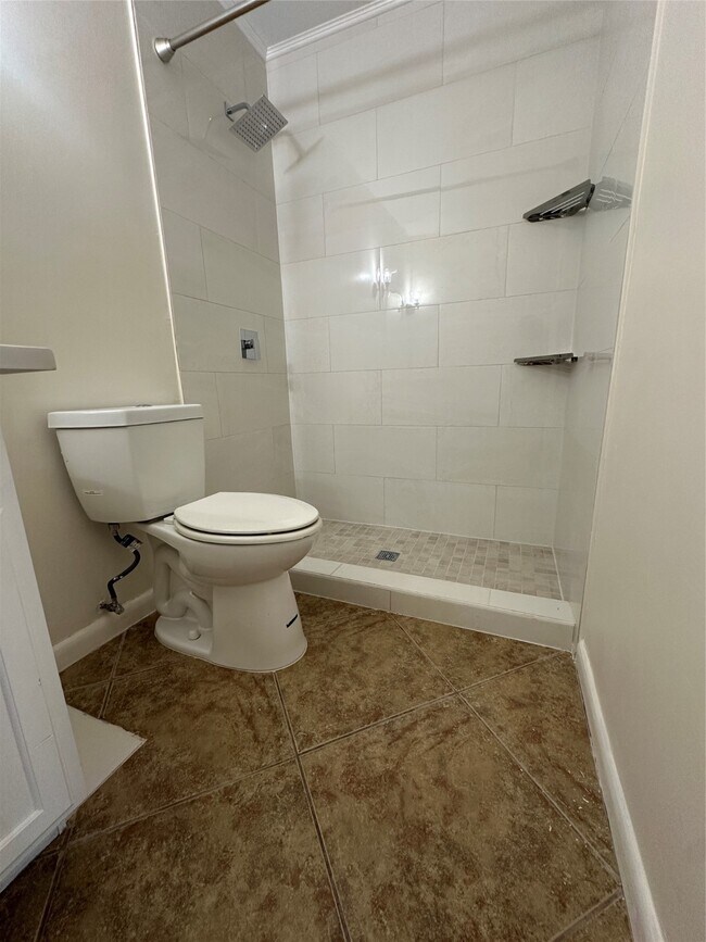 Building Photo - 8421 Hearth Dr