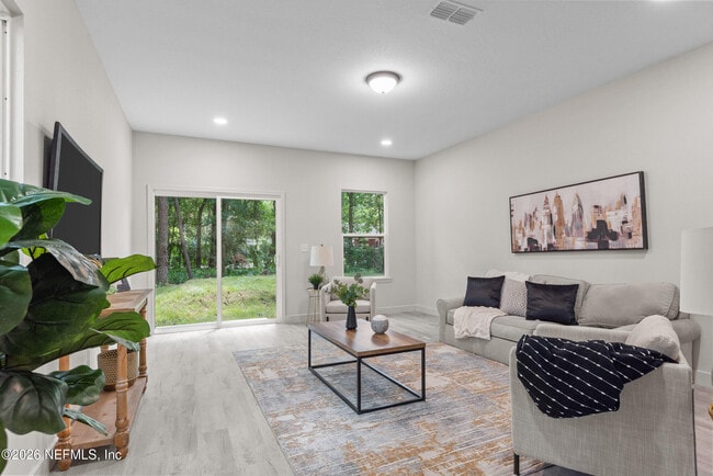 Building Photo - 6020 Bartram Rd