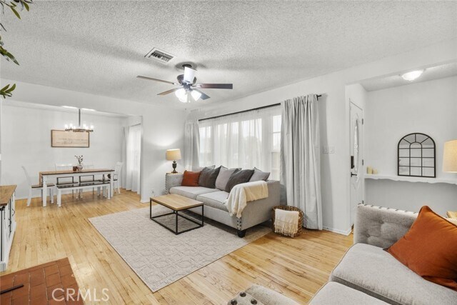 Building Photo - 14423 Sayre St