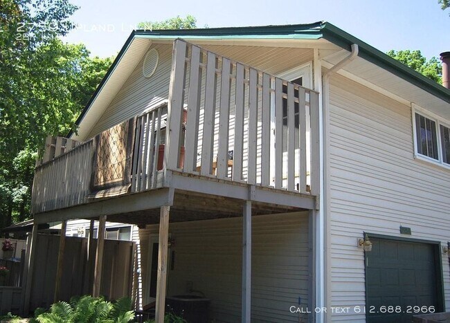 Building Photo - 2759 Upland Ln N