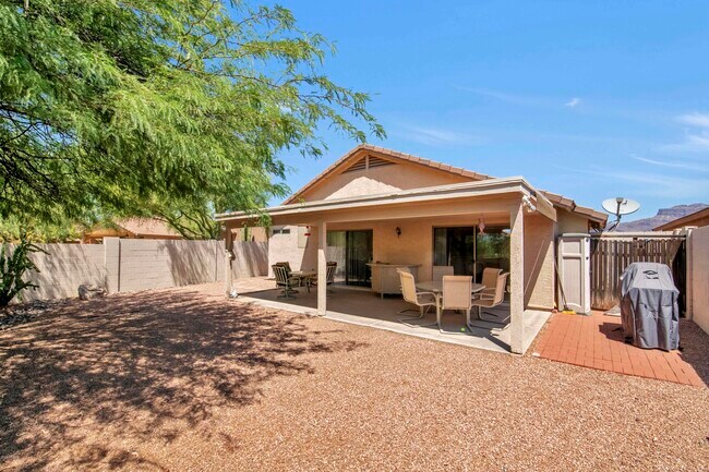 Building Photo - 8951 E Red Mountain Ln