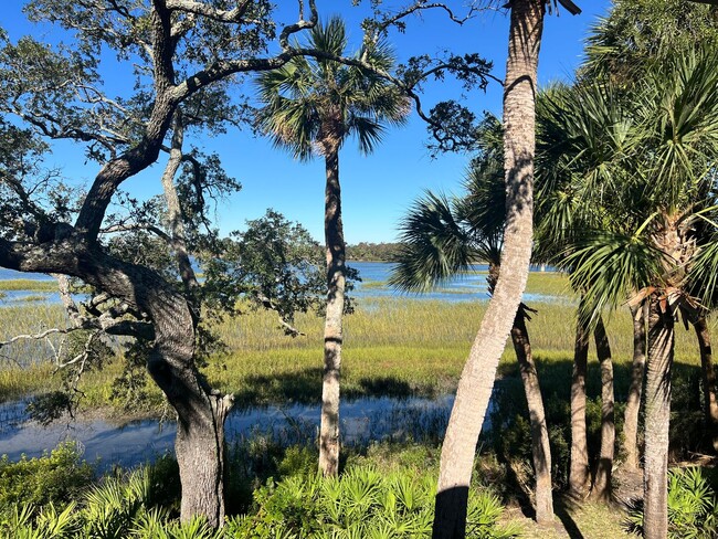 Building Photo - Stunning Views! Mariners Cove Townhouse