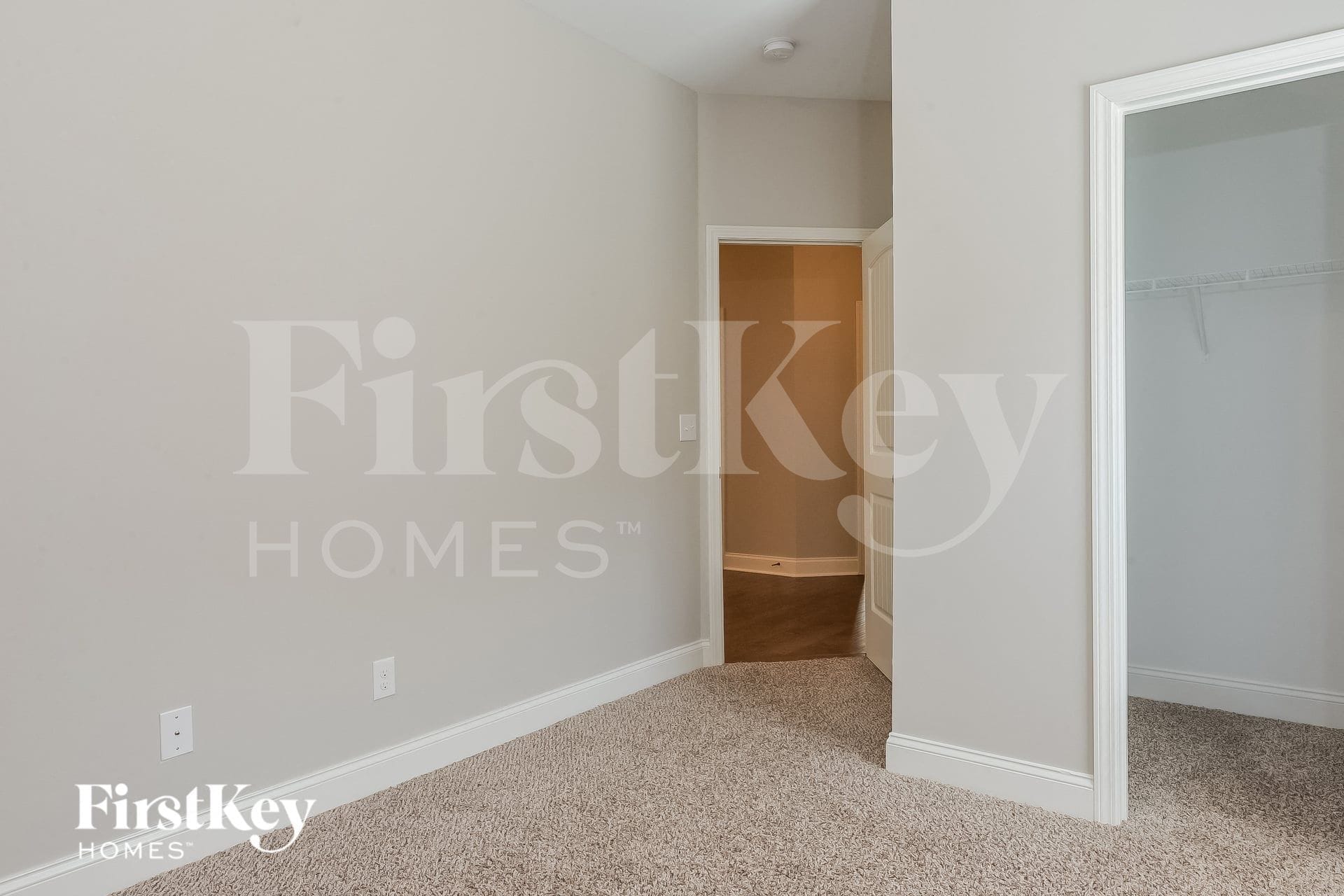 Building Photo - 5542 Bridle Way