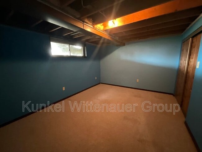 Building Photo - 503 Roland Ave