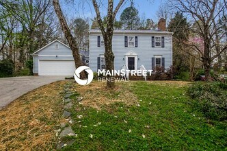 Building Photo - 3 Bedroom Pet-Friendly Home in Charlotte, NC with Main Street Renewal