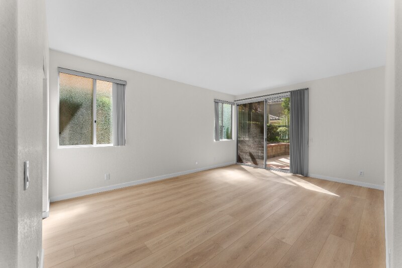 Building Photo - 1542 Sapphire Ln