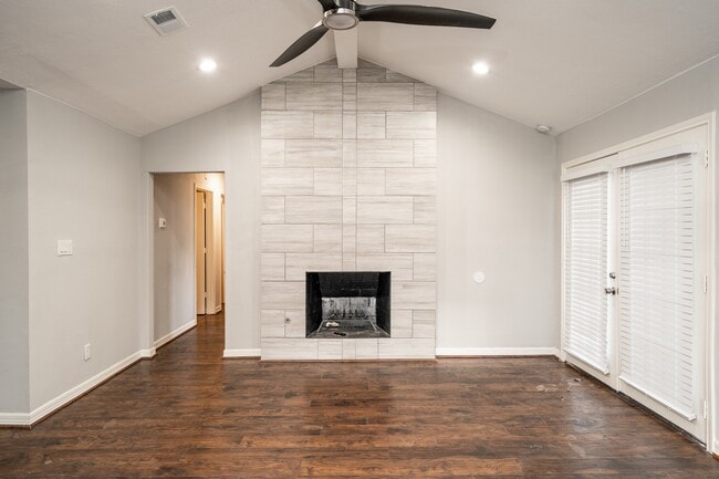 Building Photo - 1907 Ashford Hollow Ln