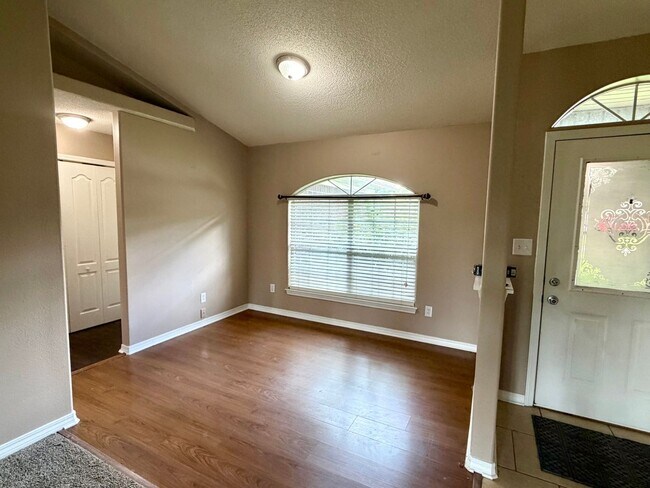 Building Photo - 4316 Bayou Ridge Dr