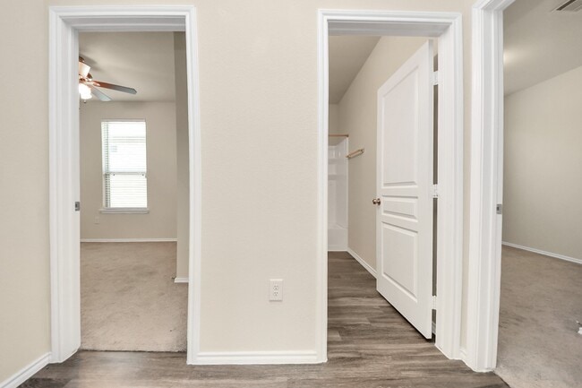Building Photo - 14626 Sierra Garden Dr