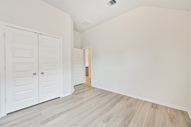 Building Photo - 7019 Terra Dr