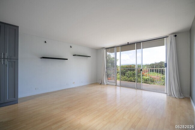 Building Photo - $2,250 / 1br - 1 BED 1 BATH CONDO IN KEMO'O BY THE LAKE