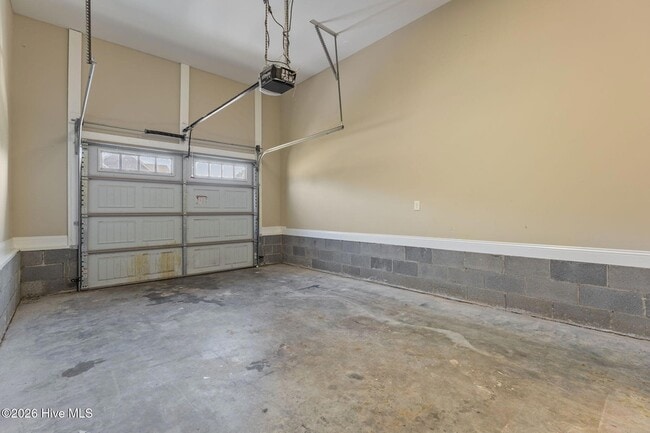 Building Photo - 108 Cypress Cir