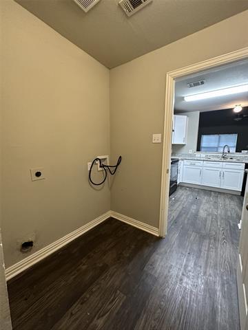 Building Photo - 6317 Benavides Dr