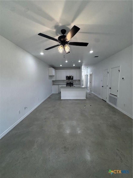 Building Photo - 209 Elbert Ln