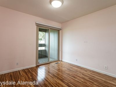 Building Photo - 1017 Kingston Ln