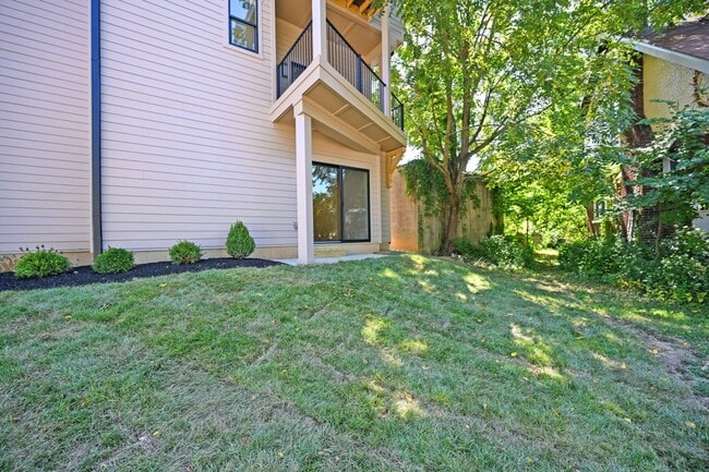 Building Photo - Stylish, Sustainable & Low-Maintenance Liv...