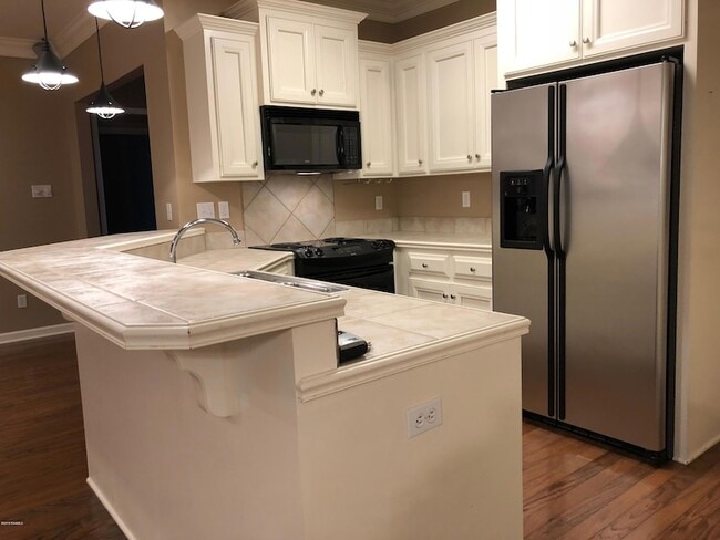 Building Photo - 112 Cherry Bark Ln