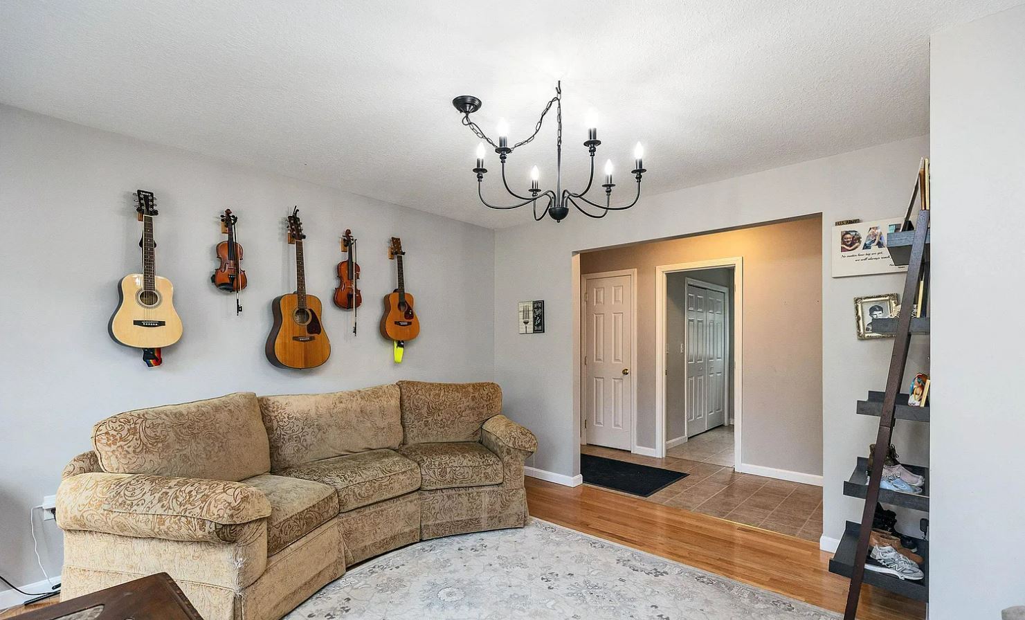 Building Photo - 5 Deer Run