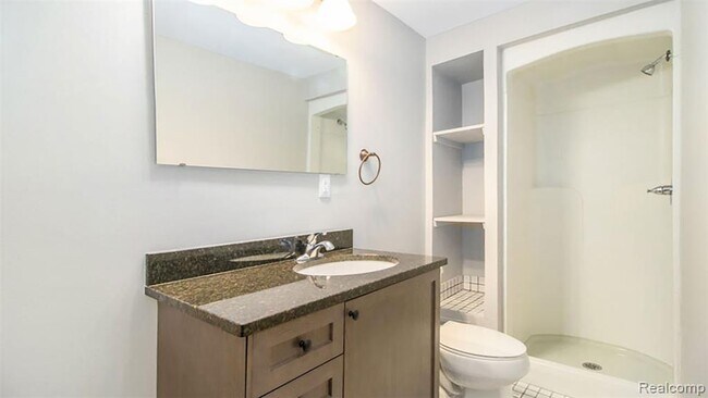 Building Photo - 132 W Willis St