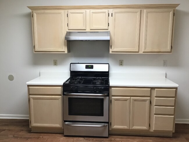 Building Photo - 2616 Burke Ln