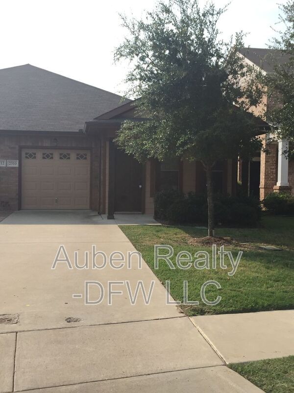 Primary Photo - 2310 Wood River Pkwy
