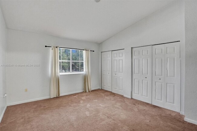 Building Photo - 2613 SW 83rd Terrace