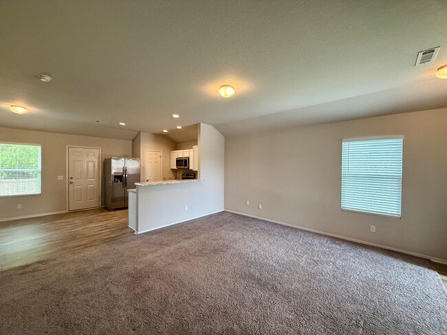 Building Photo - 8609 Westwood Crk Dr