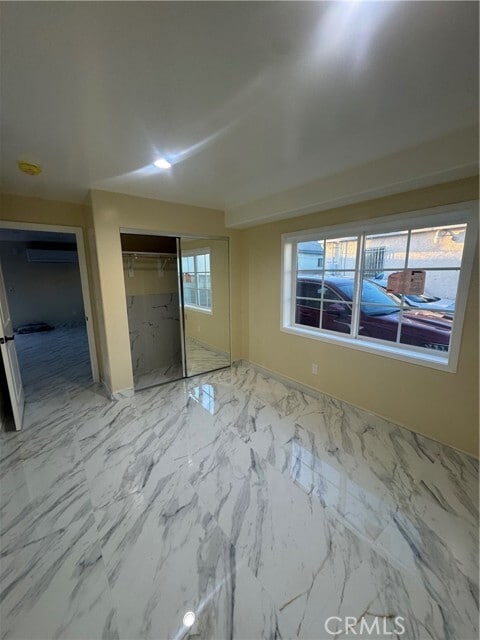 Building Photo - 3528 W 109th St