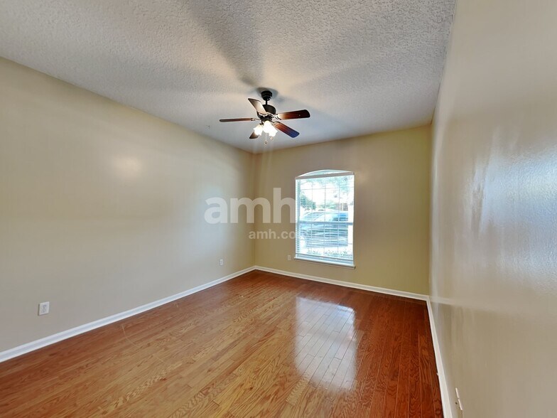 Building Photo - 2908 Piedmont Manor Dr